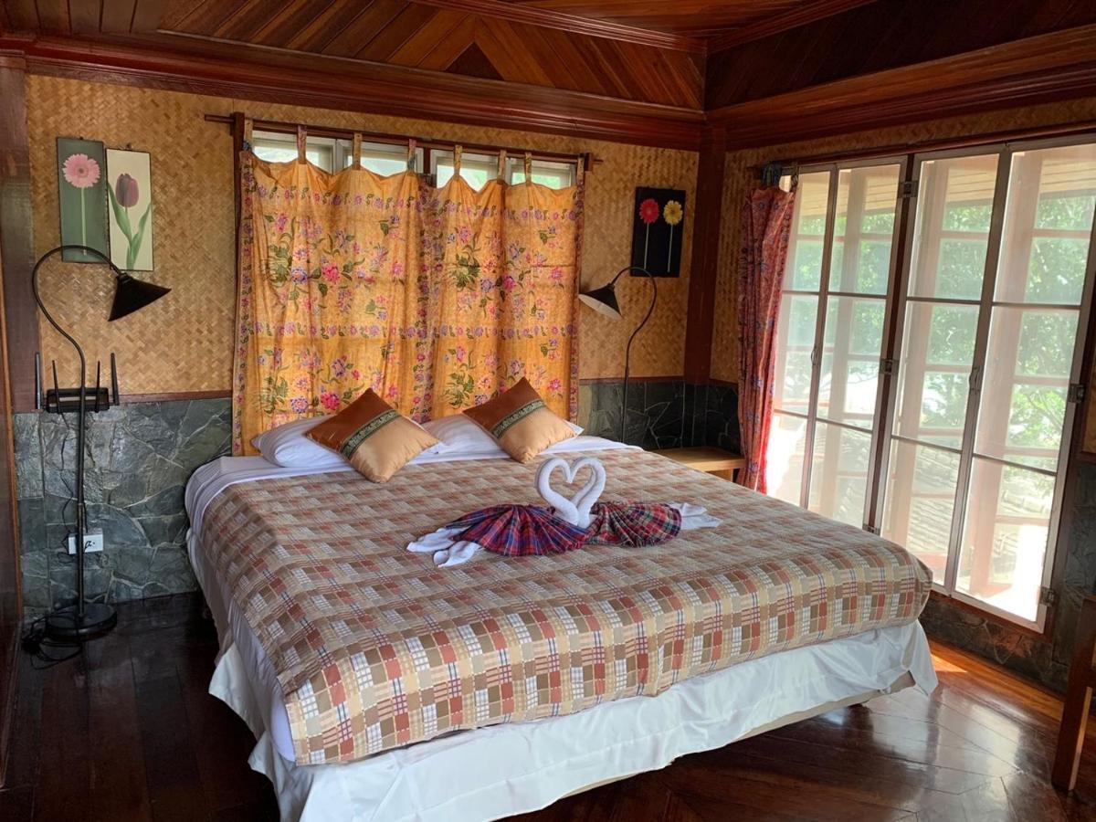Thongtapan Resort Chaloklum Buitenkant foto