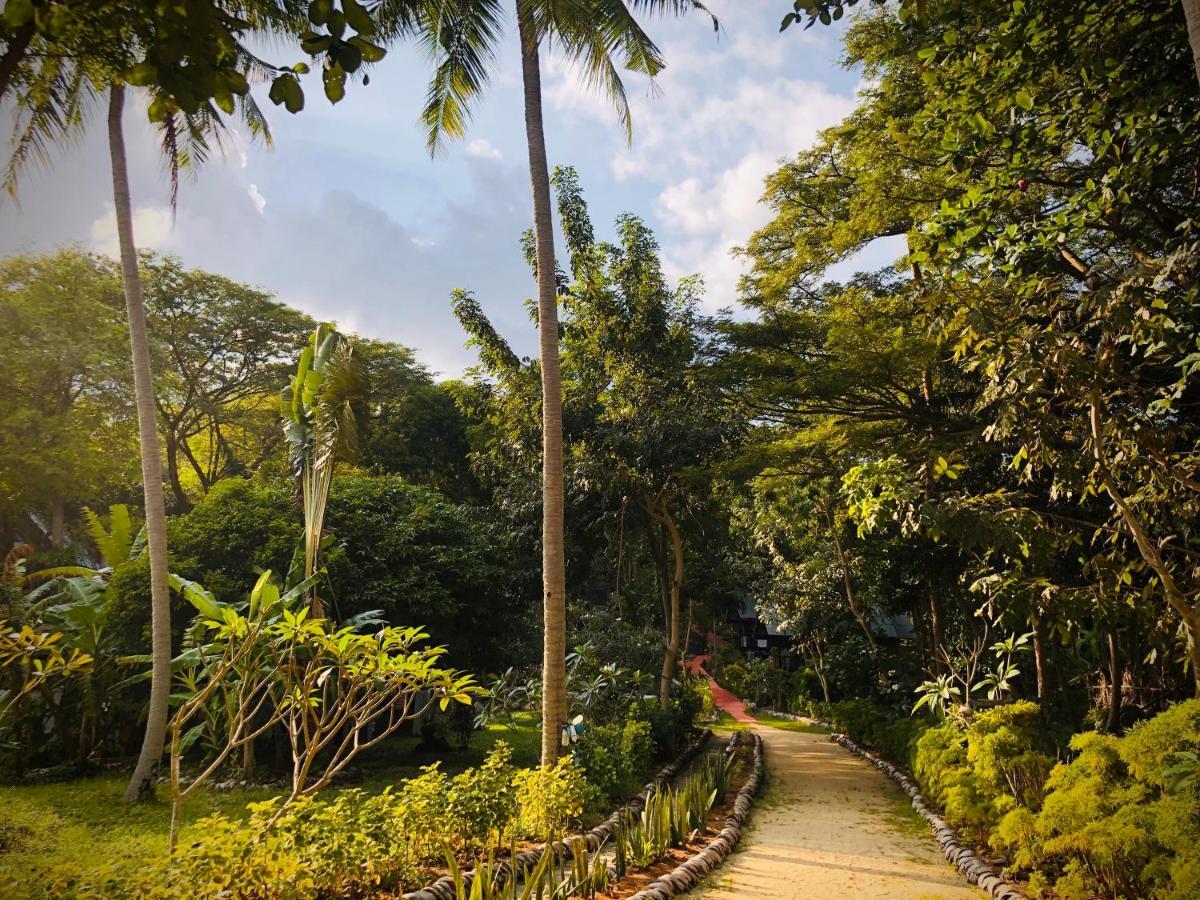 Thongtapan Resort Chaloklum Buitenkant foto
